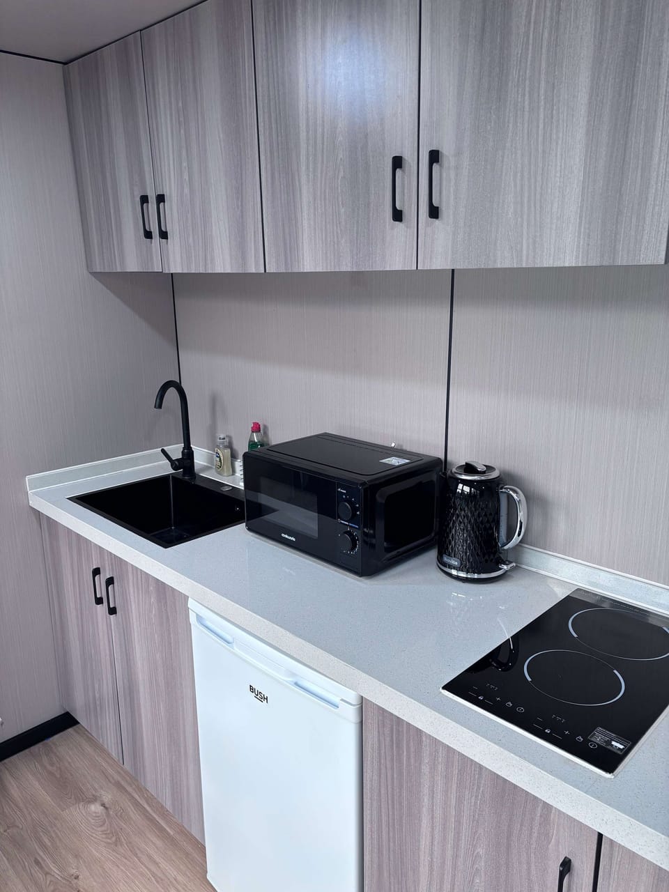 Studio | 1 bedroom, desk, Internet