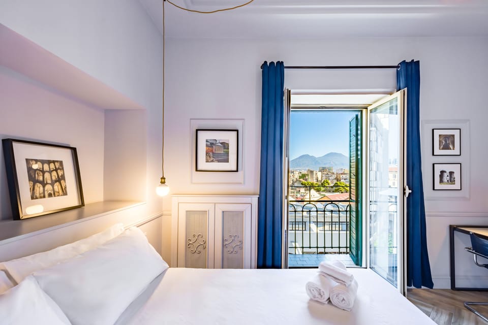 Apartment (3 Bedrooms) | 4 bedrooms, laptop workspace, bed sheets