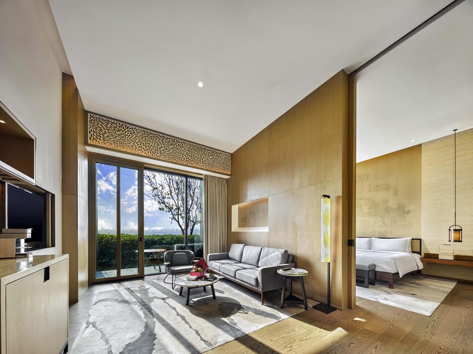 Superior Suite, 1 King Bed, Club Lounge Access, Garden View | Premium bedding, minibar, in-room safe, desk