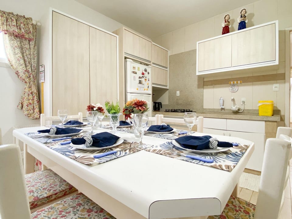 Villa | Dining