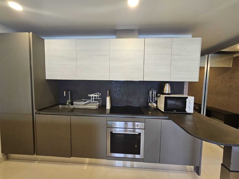 Apartment, Balcony, Beach View | Private kitchen