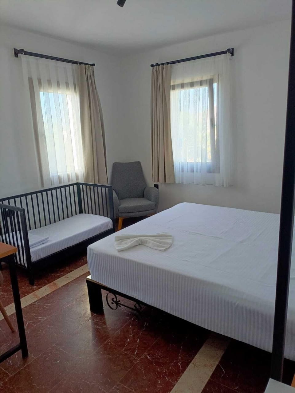 Standard Double Room, Garden View | Free WiFi