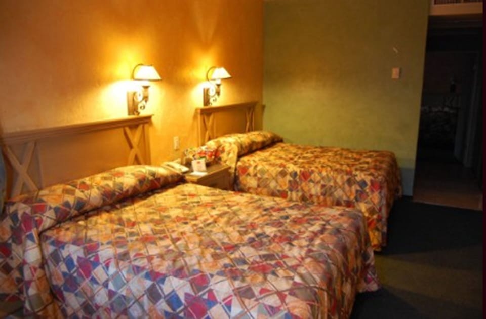 Desk, iron/ironing board, free WiFi