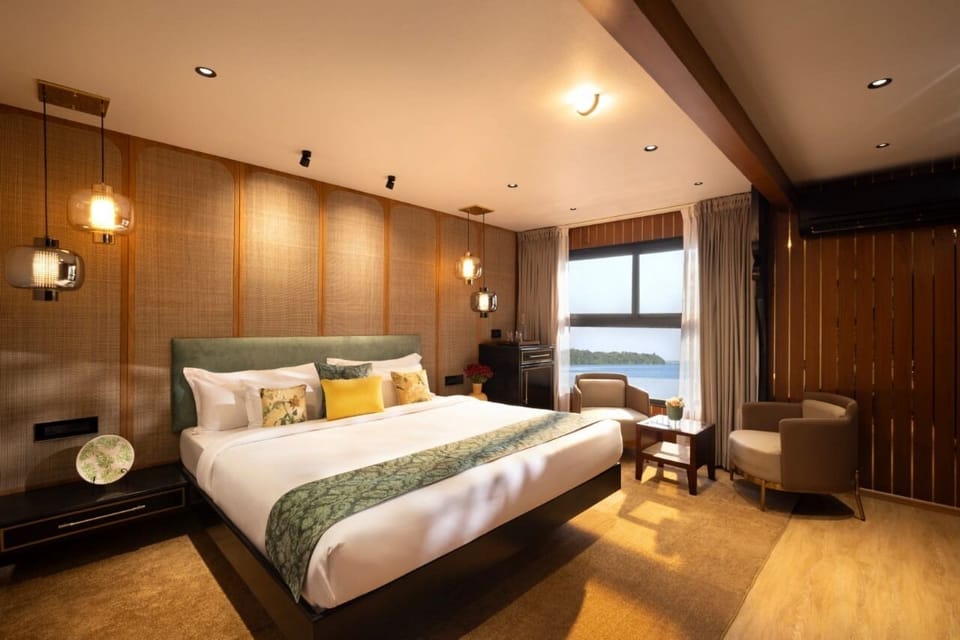 Comfort Double Room | Iron/ironing board, free WiFi, bed sheets