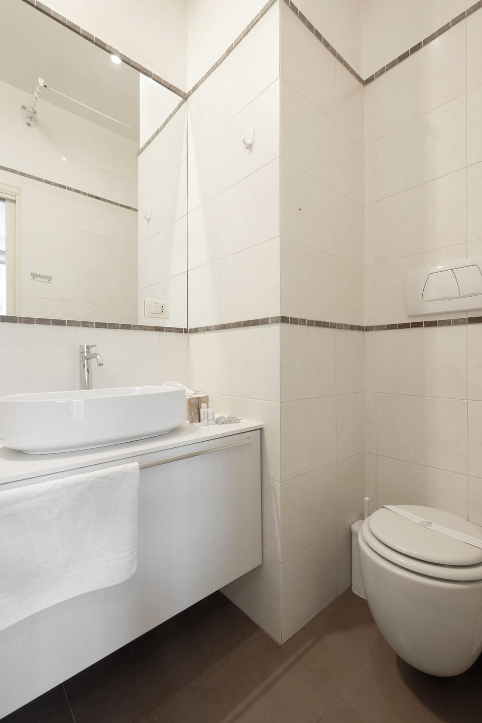 Superior Double Room, City View | Bathroom