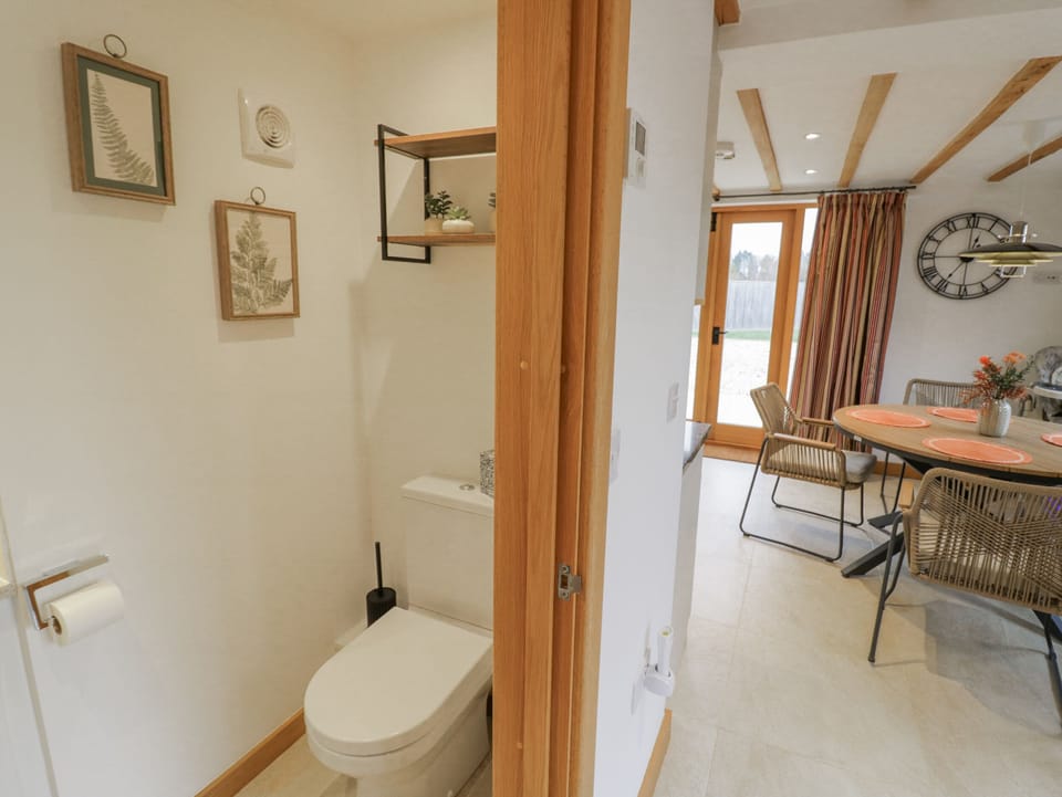 Cedar Barn Cottage in Wychavon District