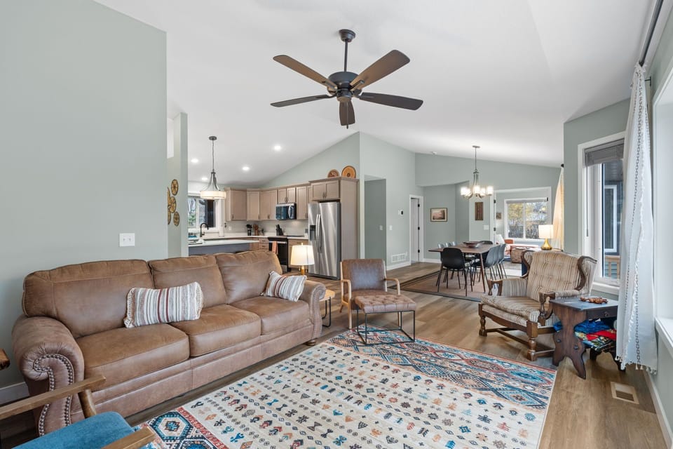 House (3 Bedrooms) | Property amenity
