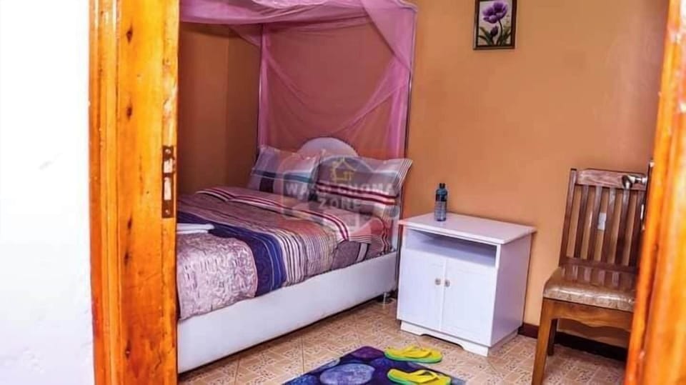 Standard Double Room | Free WiFi, bed sheets