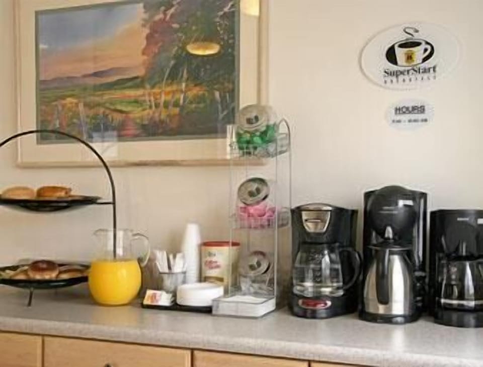 Free daily on-the-go breakfast