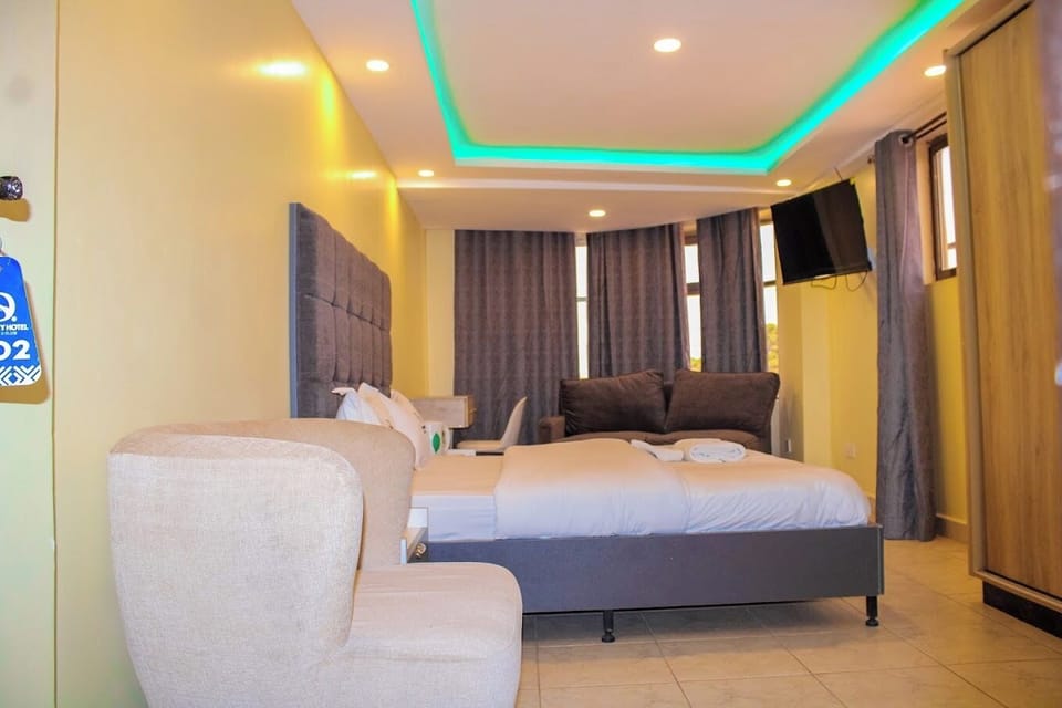 Executive Double Room | Free WiFi, bed sheets
