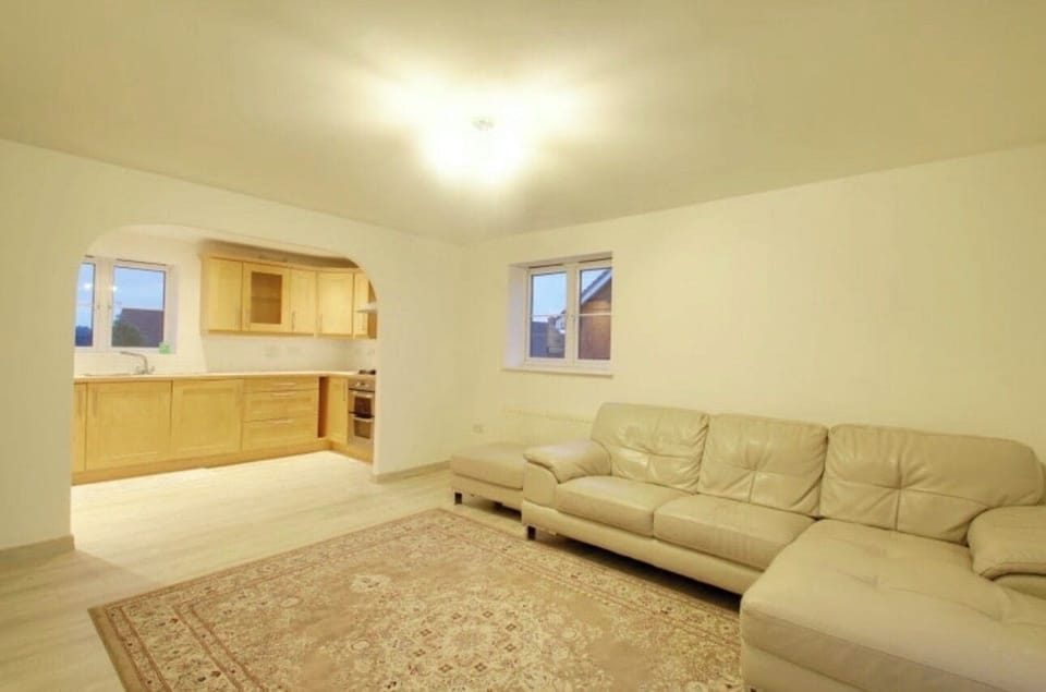 Apartment, 1 Bedroom, Balcony | Living room