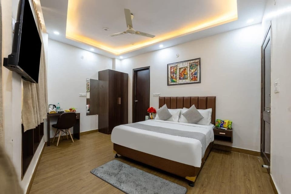 Deluxe Double Room | Free WiFi, bed sheets