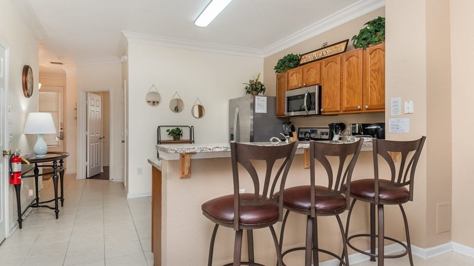 Townhome, 3 Bedrooms | Private kitchen | Fridge, oven, coffee/tea maker, toaster