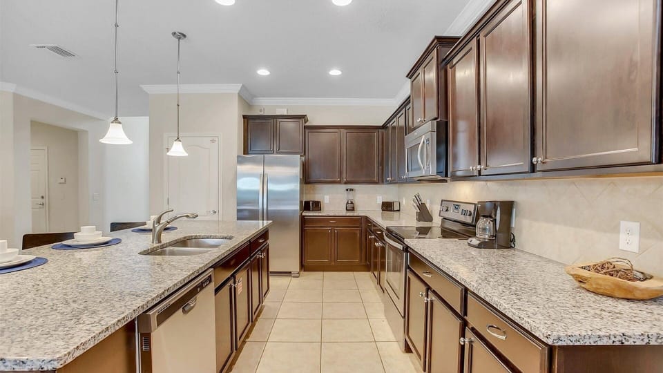 House, Multiple Bedrooms | Private kitchen | Coffee/tea maker, fridge, oven, toaster
