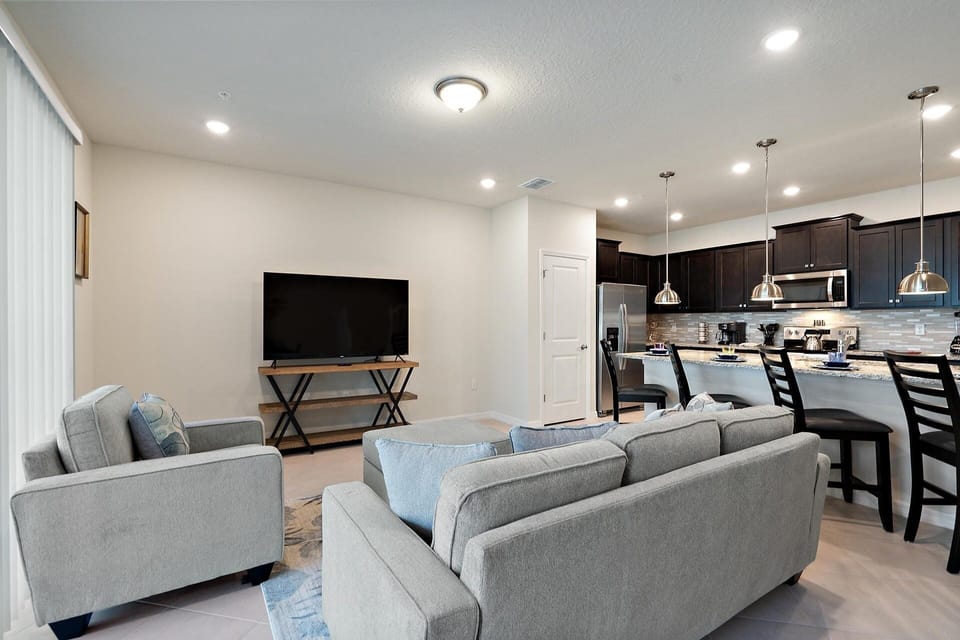 Townhome, 5 Bedrooms | Interior