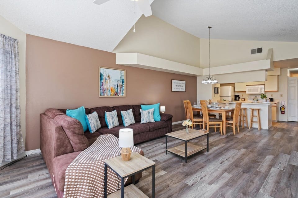 Condo, 3 Bedrooms | Living area | Smart TV