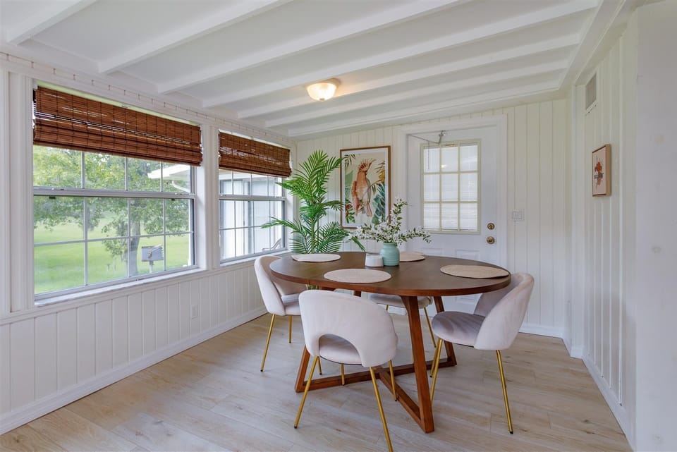 House, 2 Bedrooms | Dining