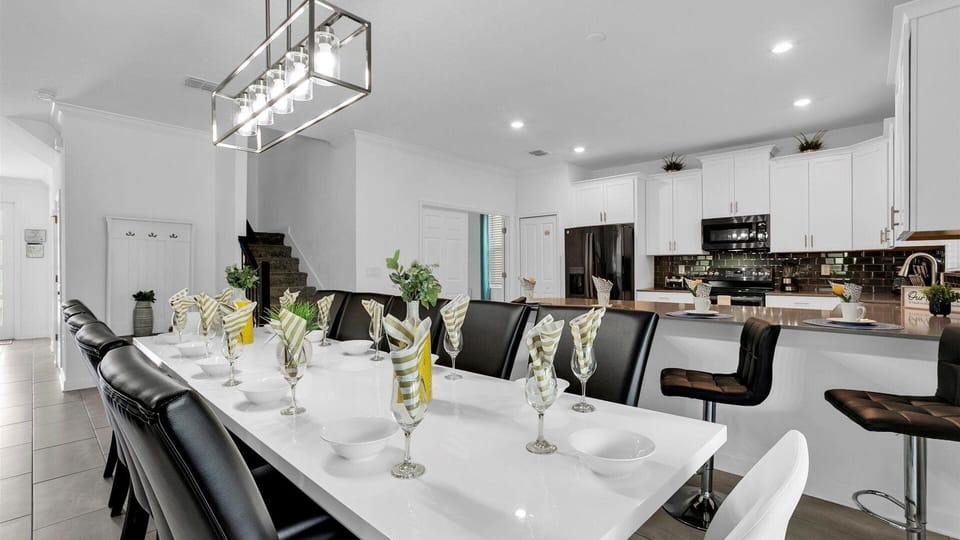 House, Multiple Bedrooms | Dining