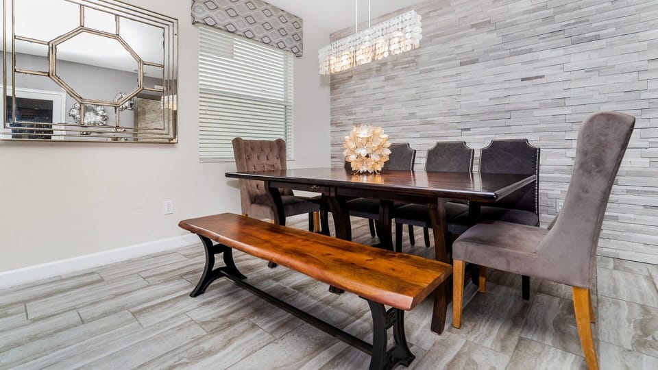 House, 5 Bedrooms | Dining