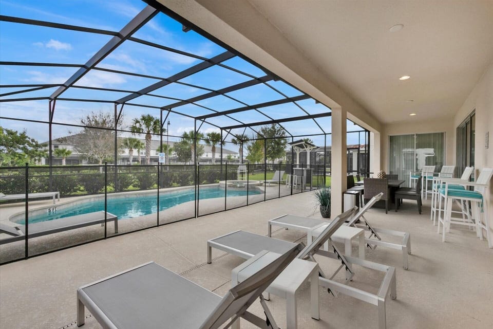 House, Multiple Bedrooms | Pool