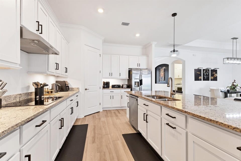 House, 3 Bedrooms | Private kitchen | Coffee/tea maker, fridge, oven, toaster