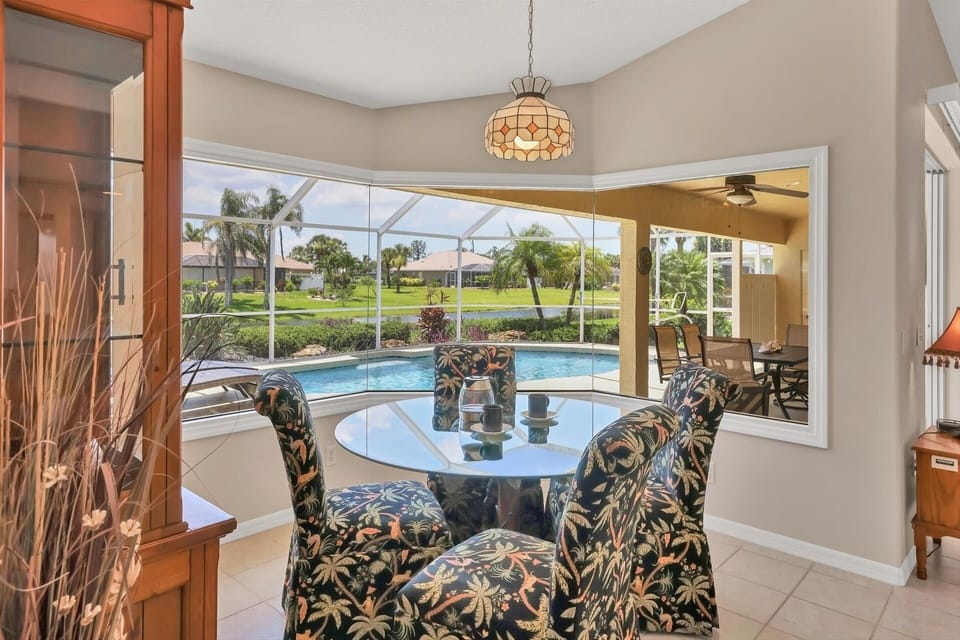 House, 3 Bedrooms | Dining