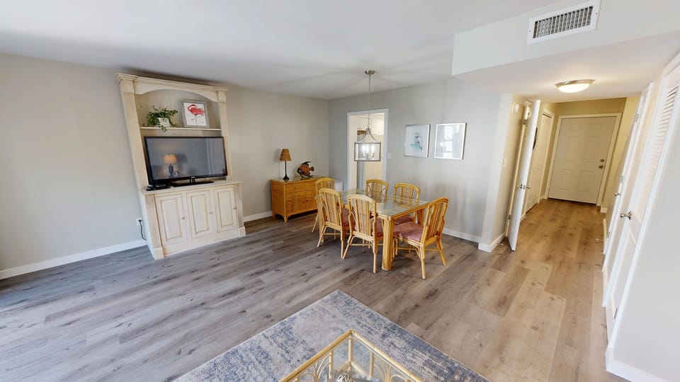Townhome, 3 Bedrooms | Interior