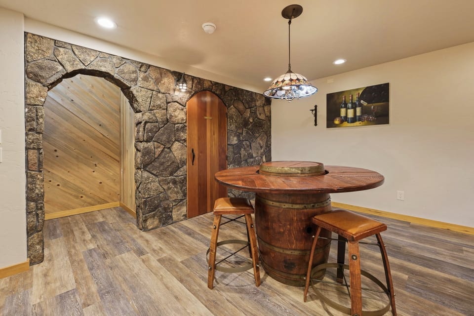 House, 4 Bedrooms | Interior