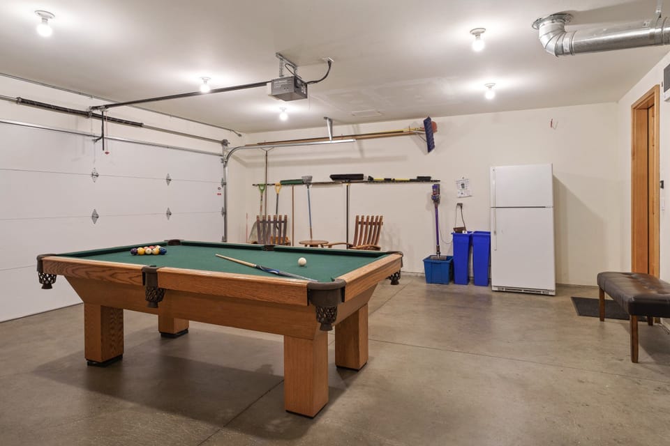 House, 5 Bedrooms | Game room