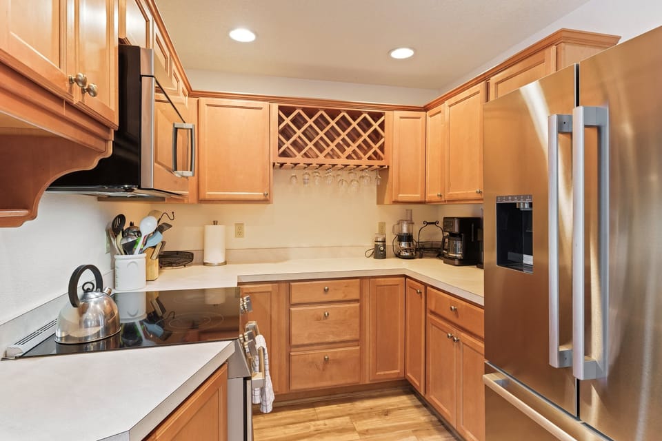 House, 5 Bedrooms | Private kitchen | Fridge, coffee/tea maker