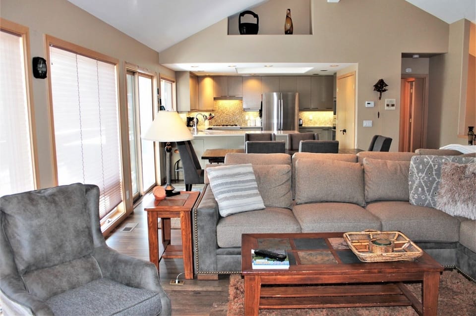 House, 3 Bedrooms | Living area