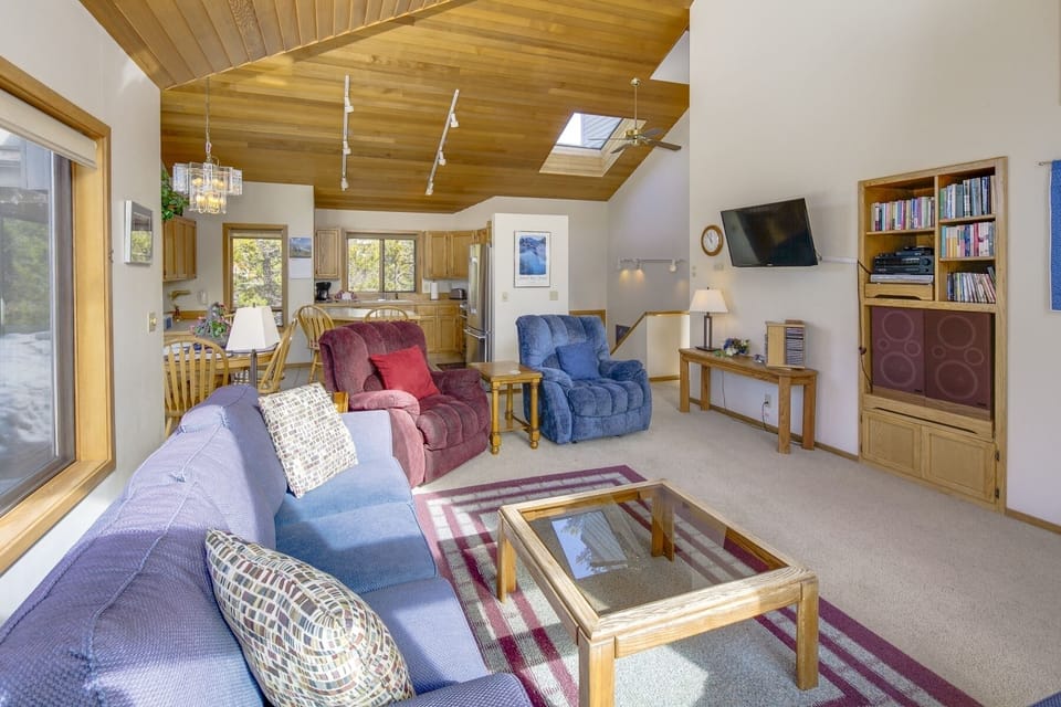 House, 3 Bedrooms | Living area