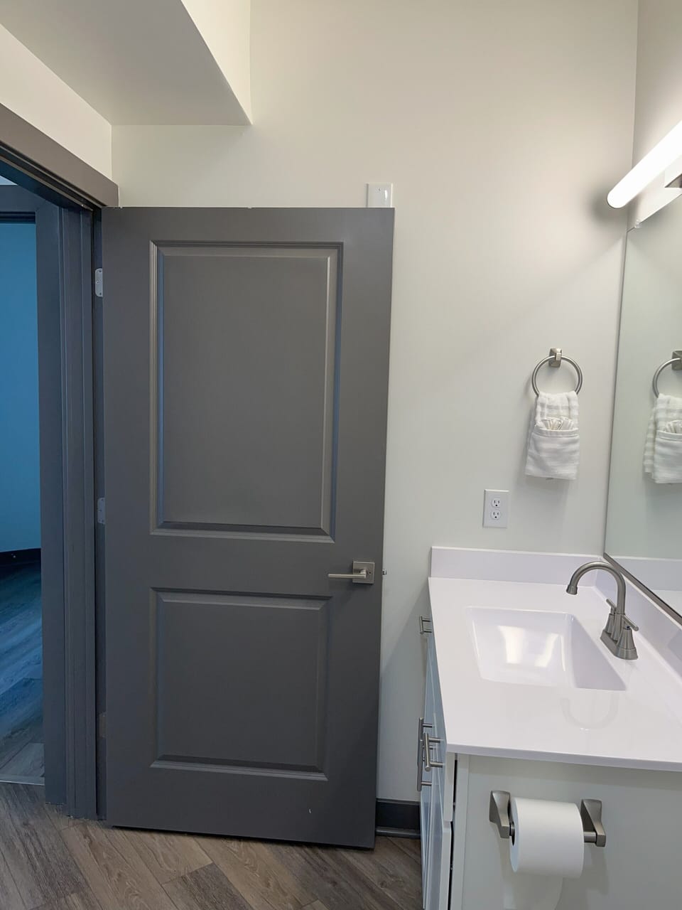 Capital City Apt - 101 Apartment in Church Hill