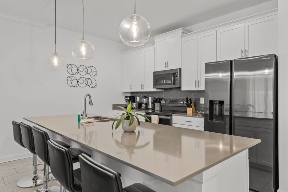 Villa (4 Bedrooms) | Private kitchen | Microwave, oven, highchair, blender