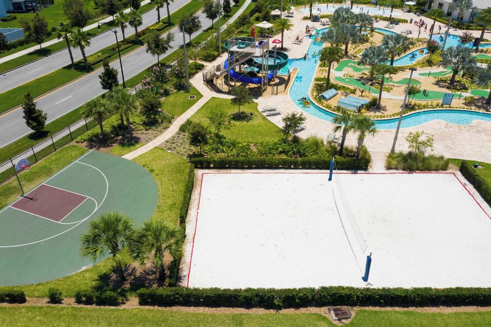 Home 4bed in Storey Lake With Private Pool Villa in Kissimmee