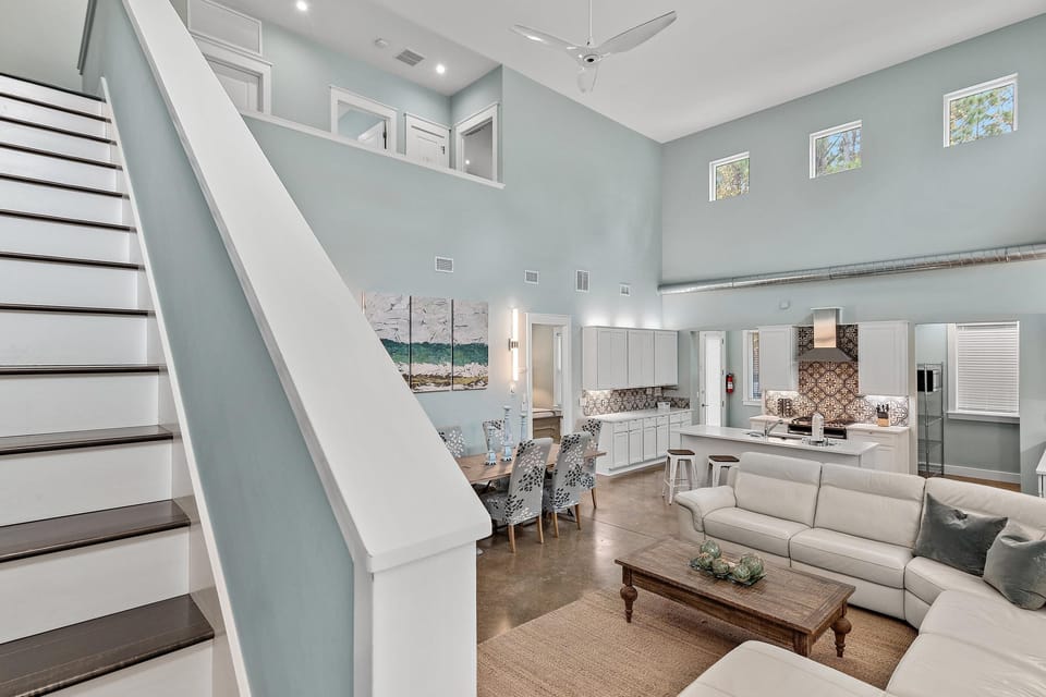 House, Multiple Beds (Down da Road) | Living area