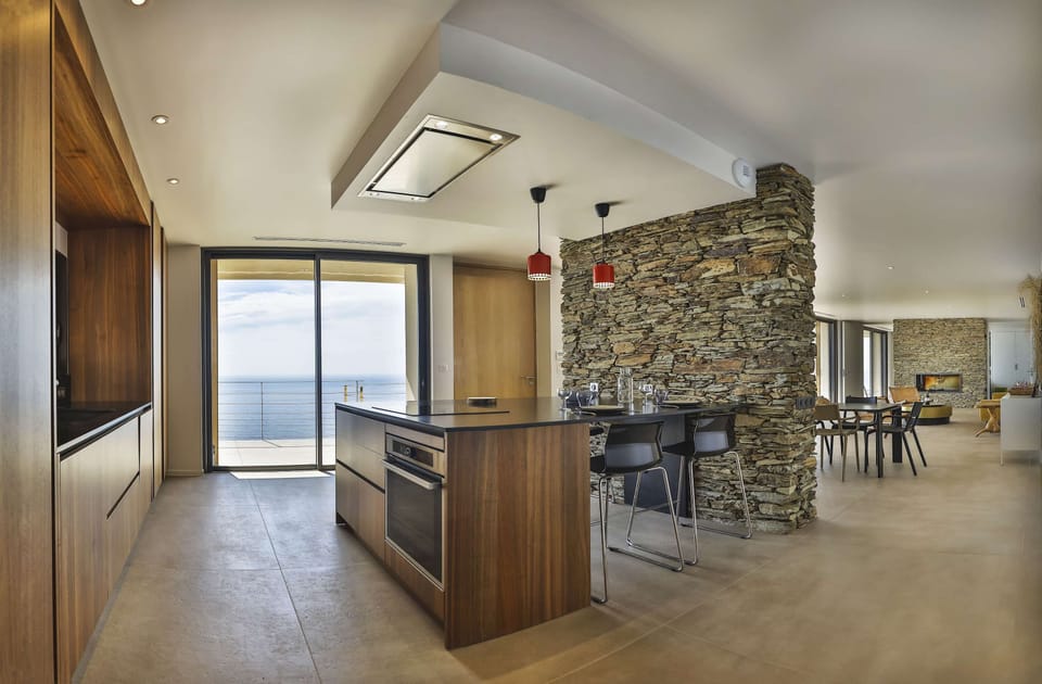 House | 4 bedrooms, high-speed internet