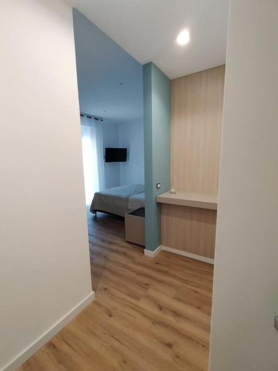 Soundproofing, WiFi (free)
