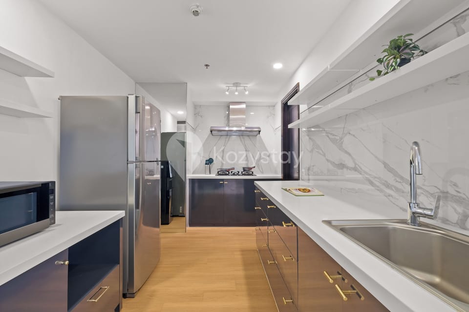 Apartment, 2 Bedrooms, City View | Private kitchen | Full-size fridge, microwave, oven, stovetop