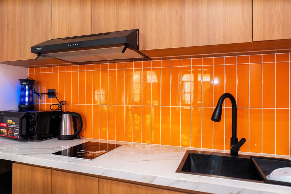 Deluxe Studio | Private kitchen | Mini-fridge
