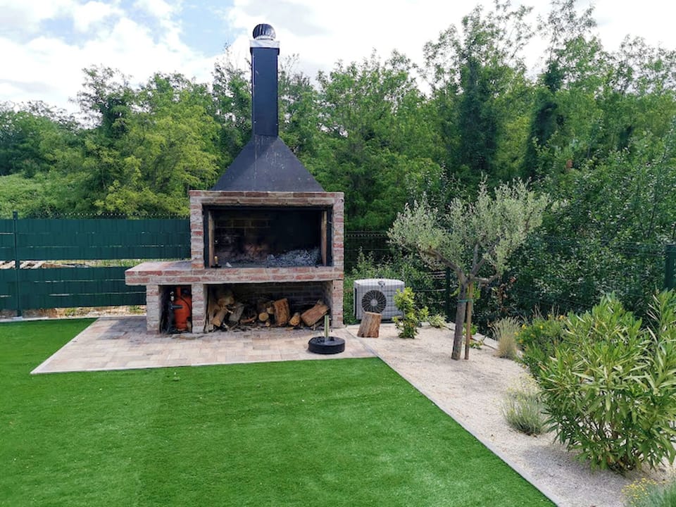 Villa, 5 Bedrooms, Private Pool, Garden View | Property grounds