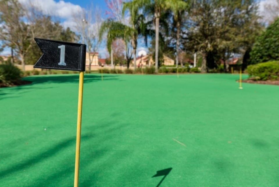 House, 5 Bedrooms | Golf
