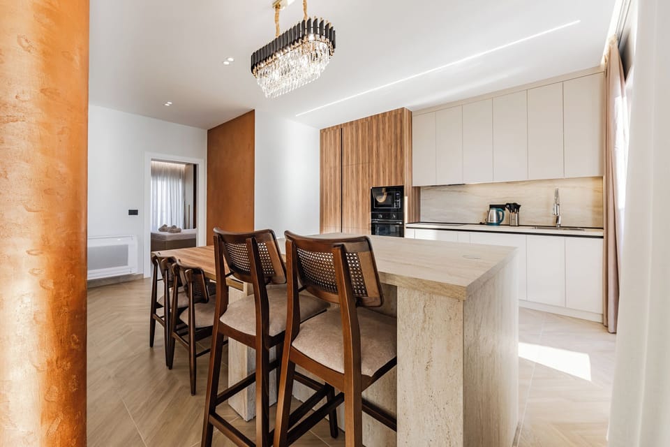 Luxury Penthouse, Beach View | In-room dining
