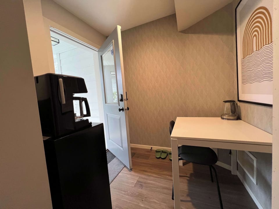 Studio Suite | WiFi (free)