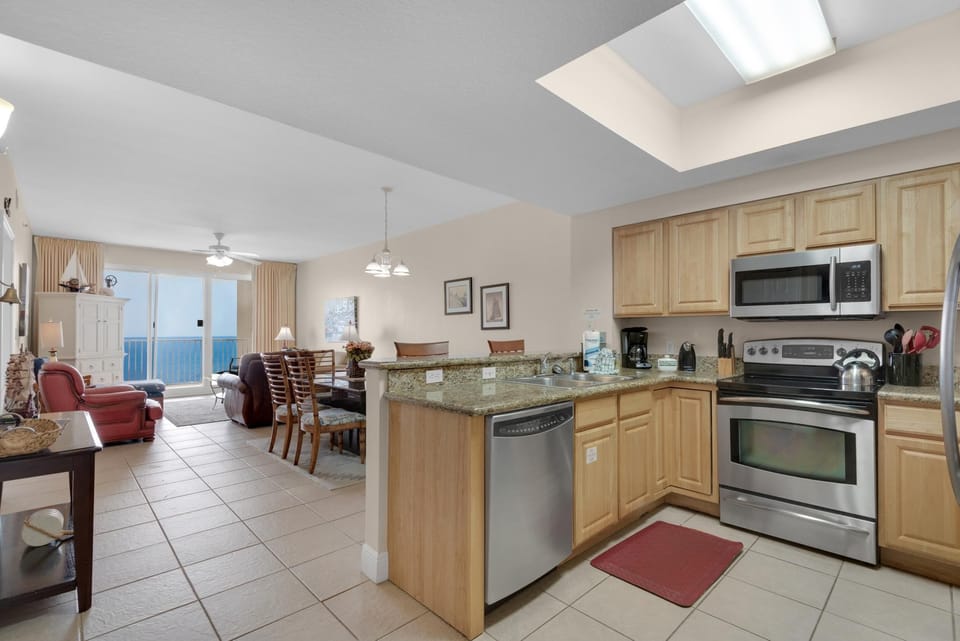 Condo, Multiple Beds (Ariel Dunes I 1503) | Private kitchen