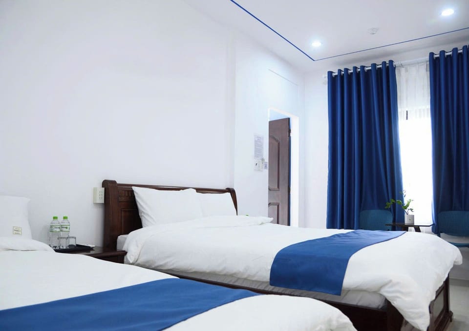 Family Room, City View | Free WiFi