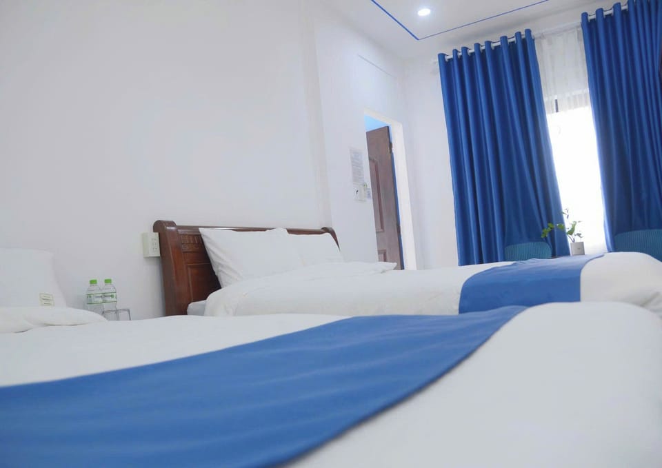 Family Room, City View | Free WiFi