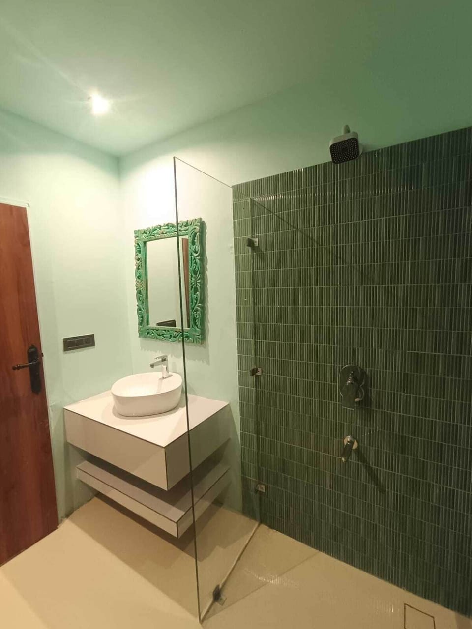 Premium Villa, 6 Bedrooms, Balcony, Mountain View | Bathroom | Shower, free toiletries, hair dryer, slippers
