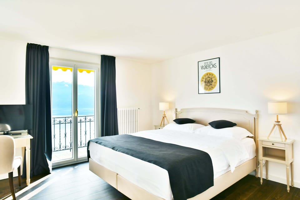 Deluxe Double Room, Lake View (Vue partielle ou directe) | Premium bedding, free minibar, in-room safe, desk