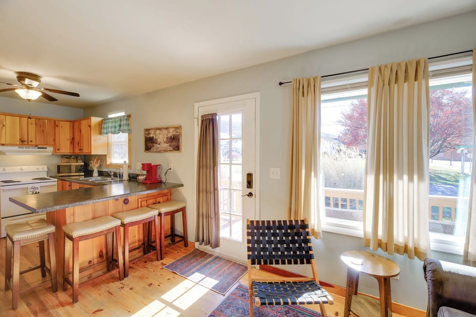 House (2 Bedrooms) | Interior